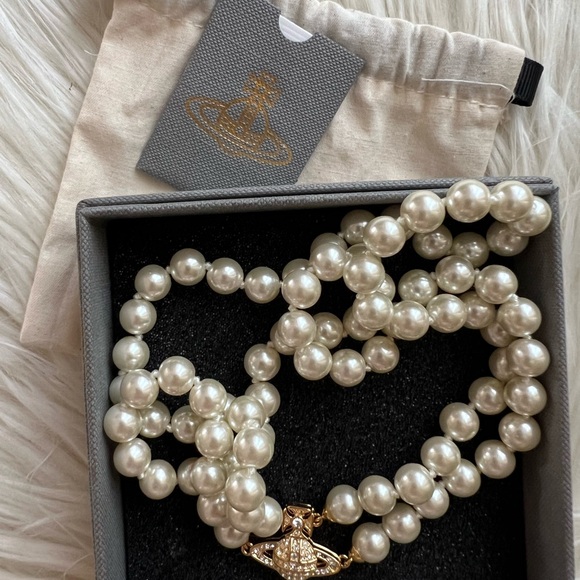 Vivienne Westwood Graziella Faux Pearl and crystal Choker Necklace - Picture 7 of 9